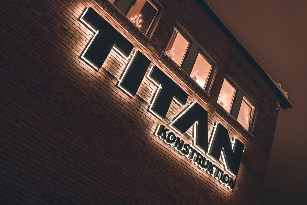 Om Titan Konstruktion